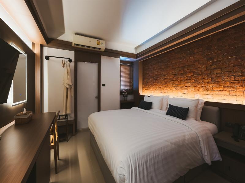 Superior Queen Room interior